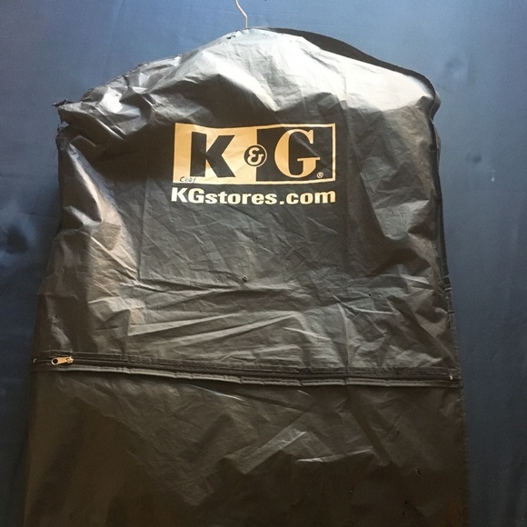 Berragamo 2 piece suit set - Picture 1 of 9